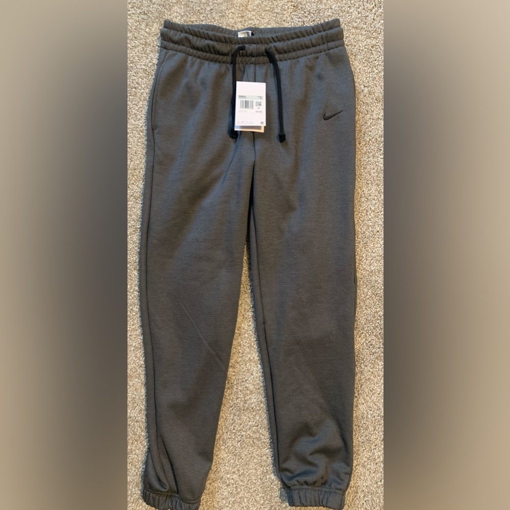 Nike therma fit joggers. Grey. NWT.